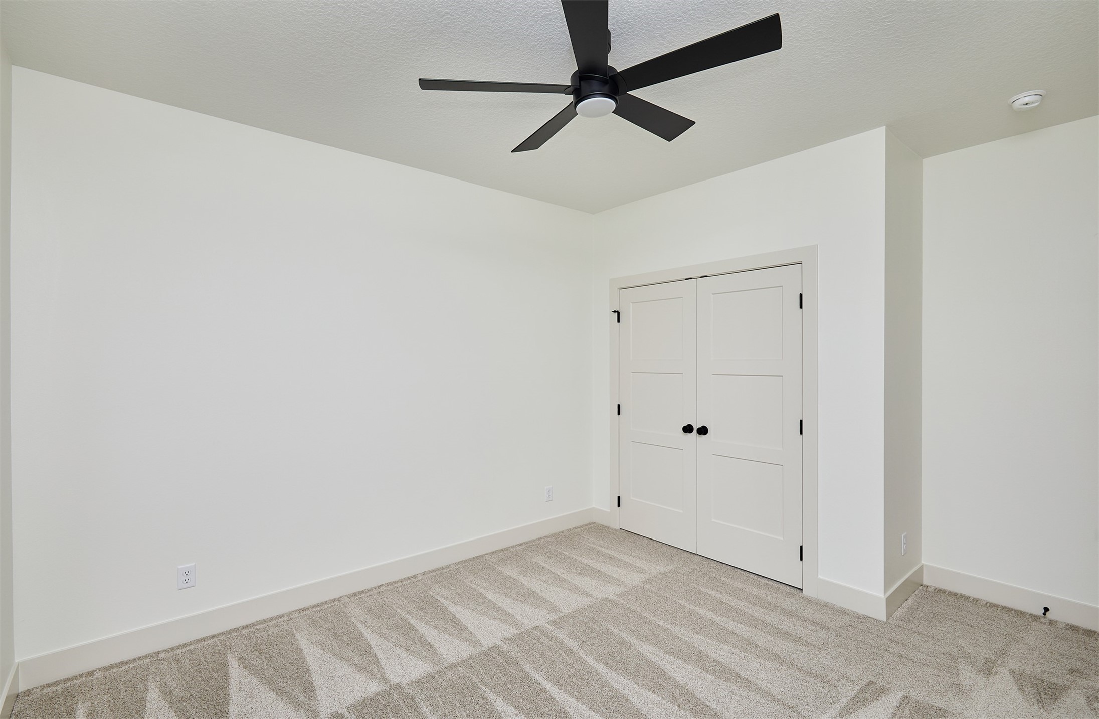 528 W Centennial Drive
