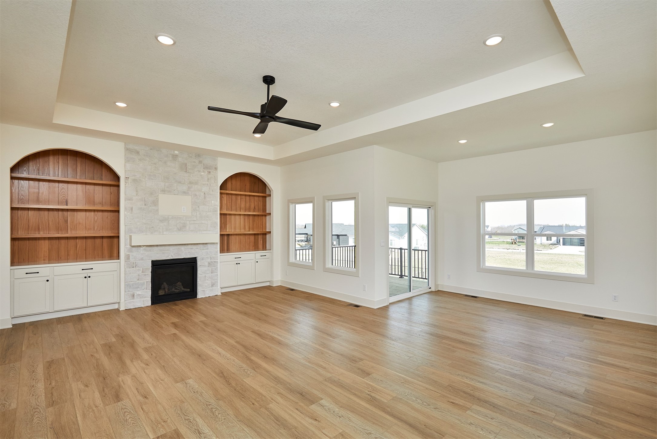 528 W Centennial Drive