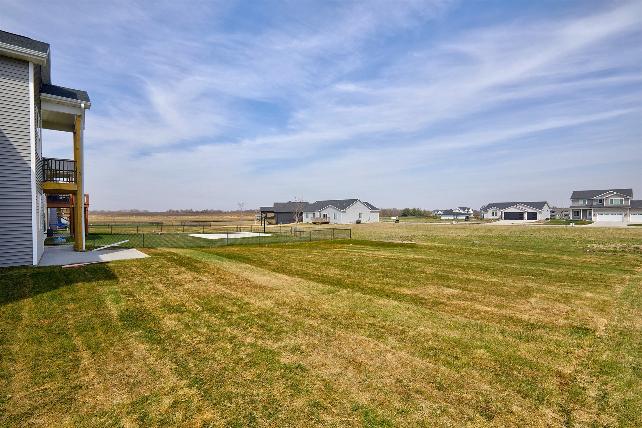 528 W Centennial Drive