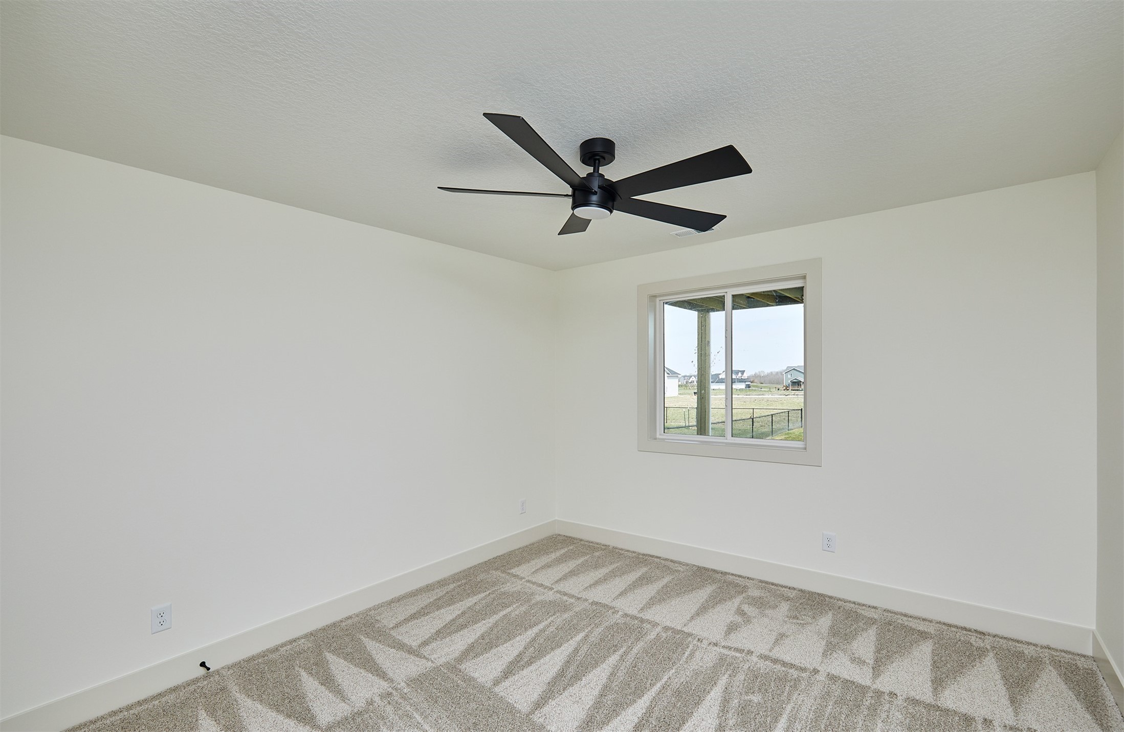 528 W Centennial Drive