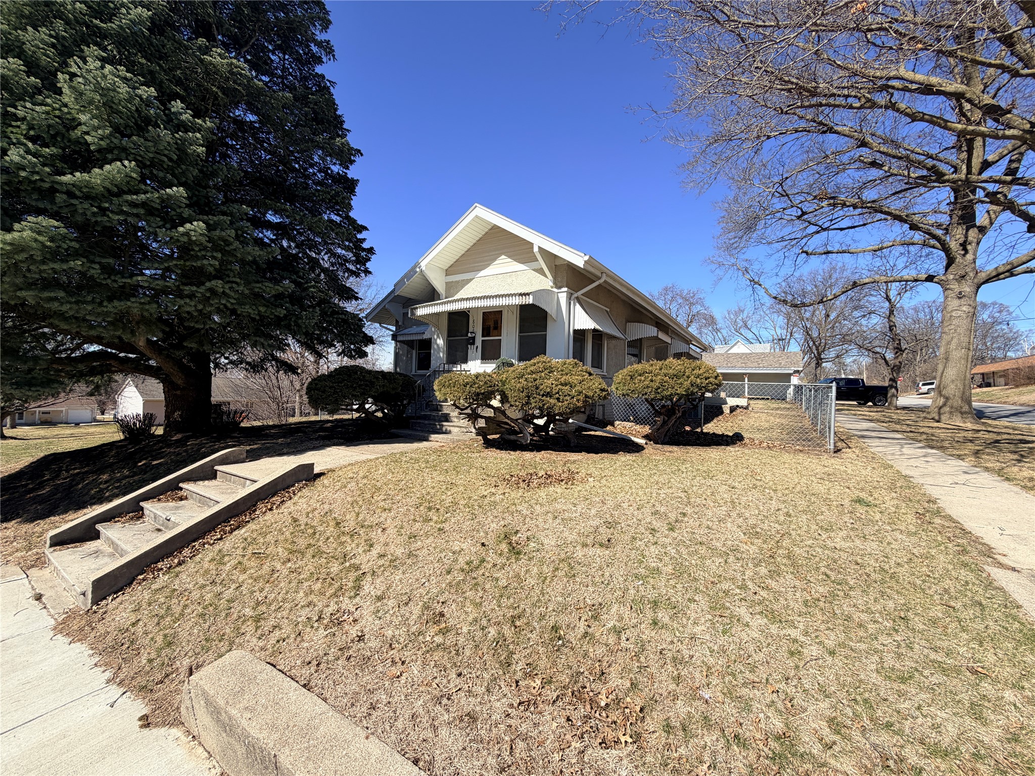 807 State Street