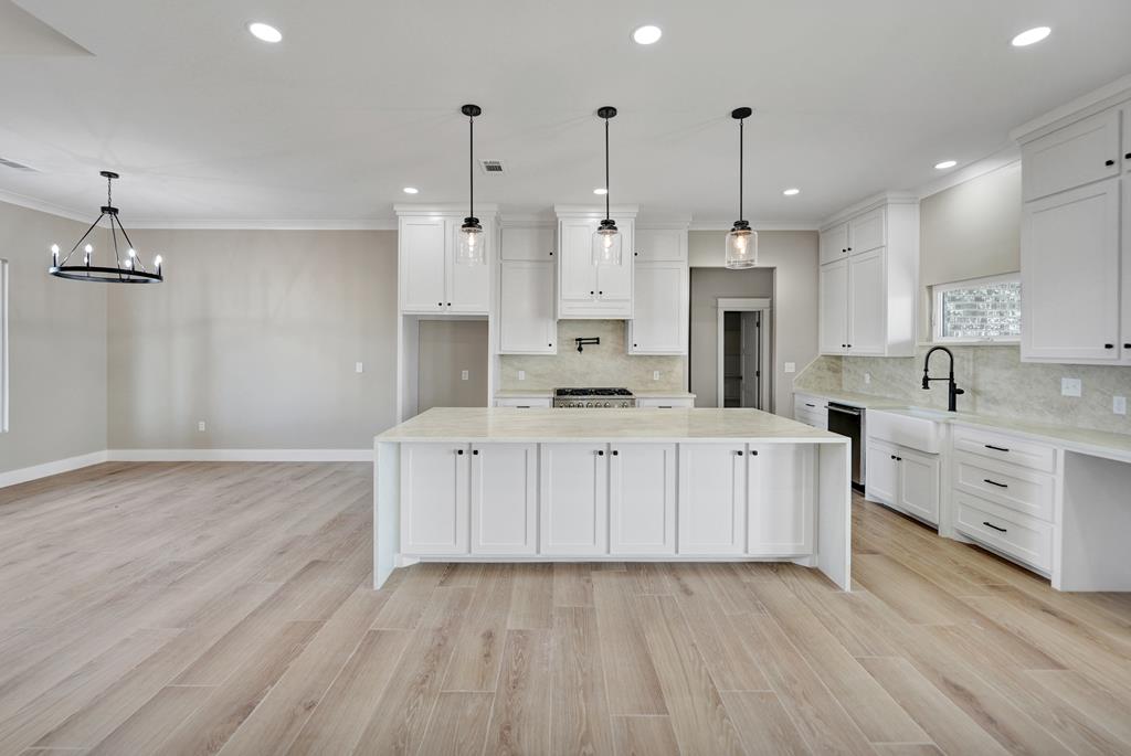2808 County Rd 1089