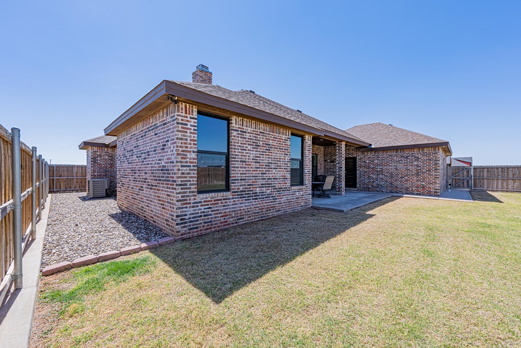 13815 E County Rd 115