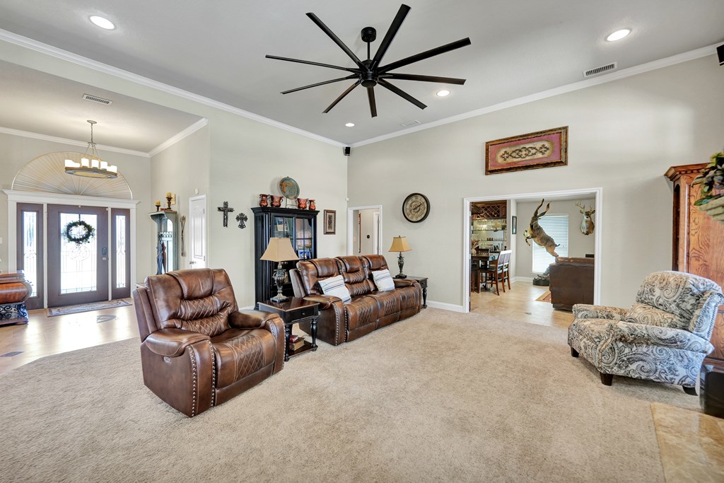 2116 County Rd 1122