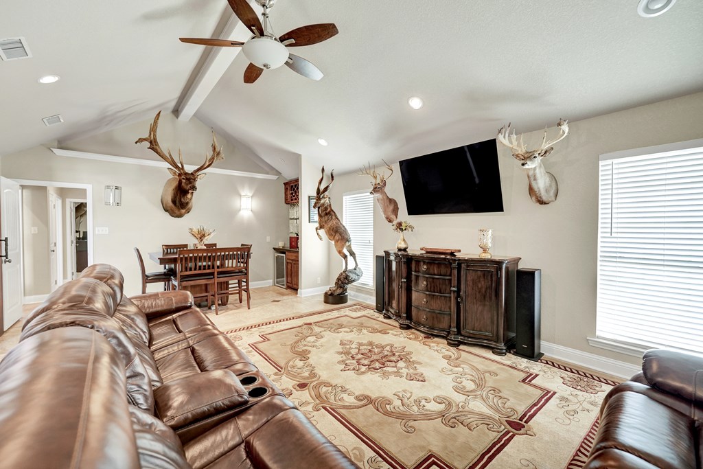 2116 County Rd 1122
