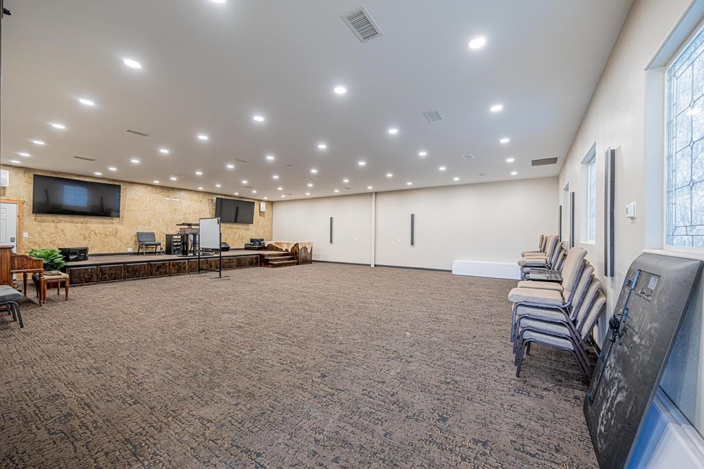4012 E County Rd 63