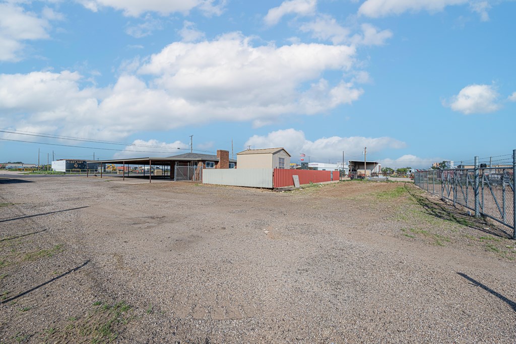 1405 Garden City Hwy