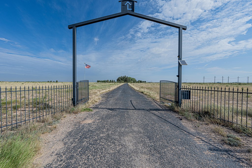 2001 E FM 1379