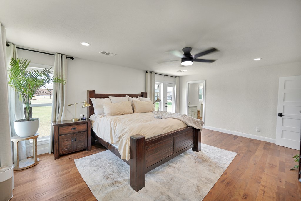 4513 Robin Lane