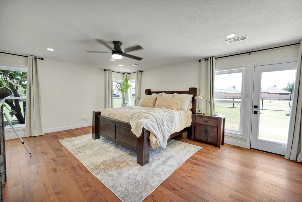 4513 Robin Lane