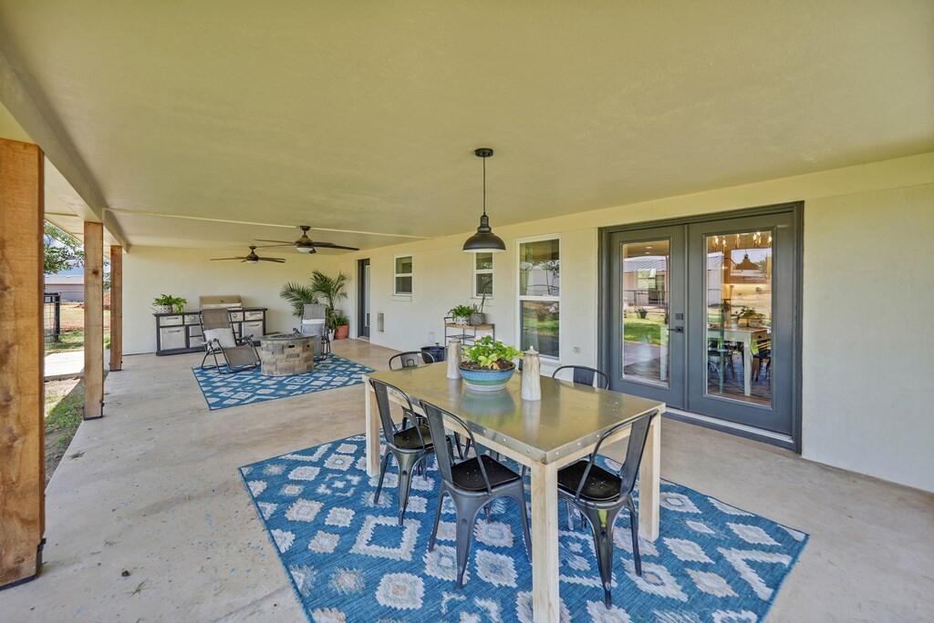 4513 Robin Lane