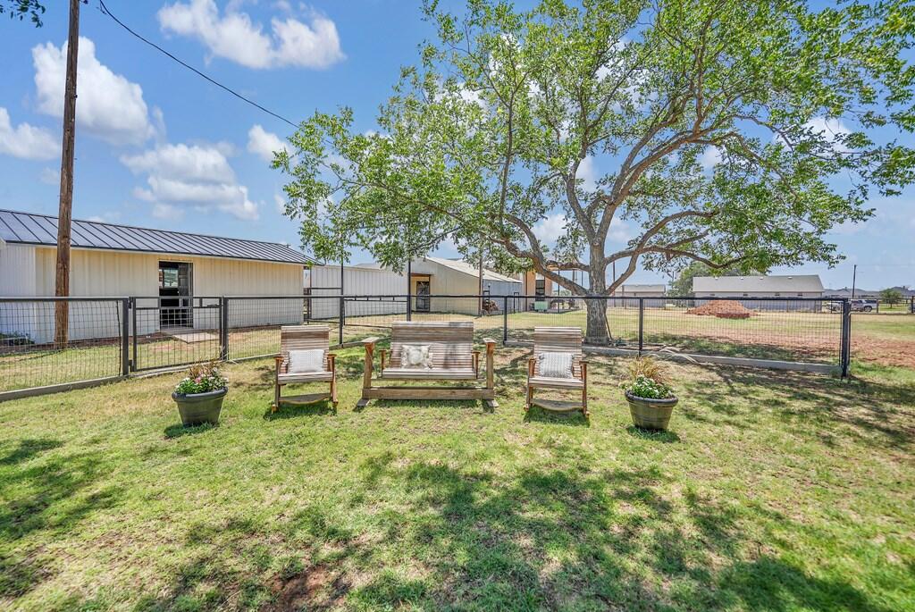 4513 Robin Lane