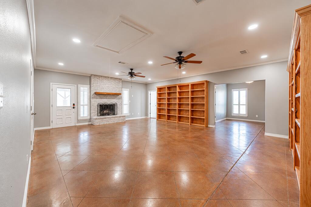2117 S County Rd 1122