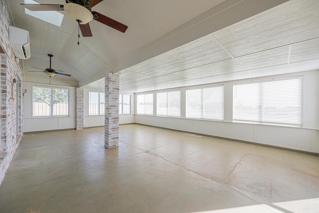 2117 S County Rd 1122