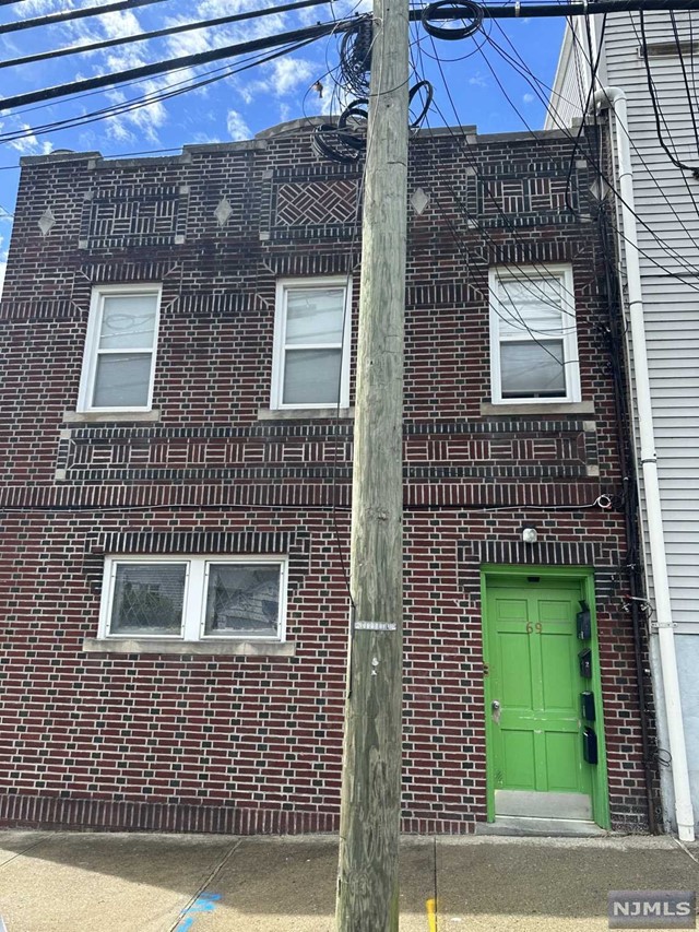 69 Charles Street