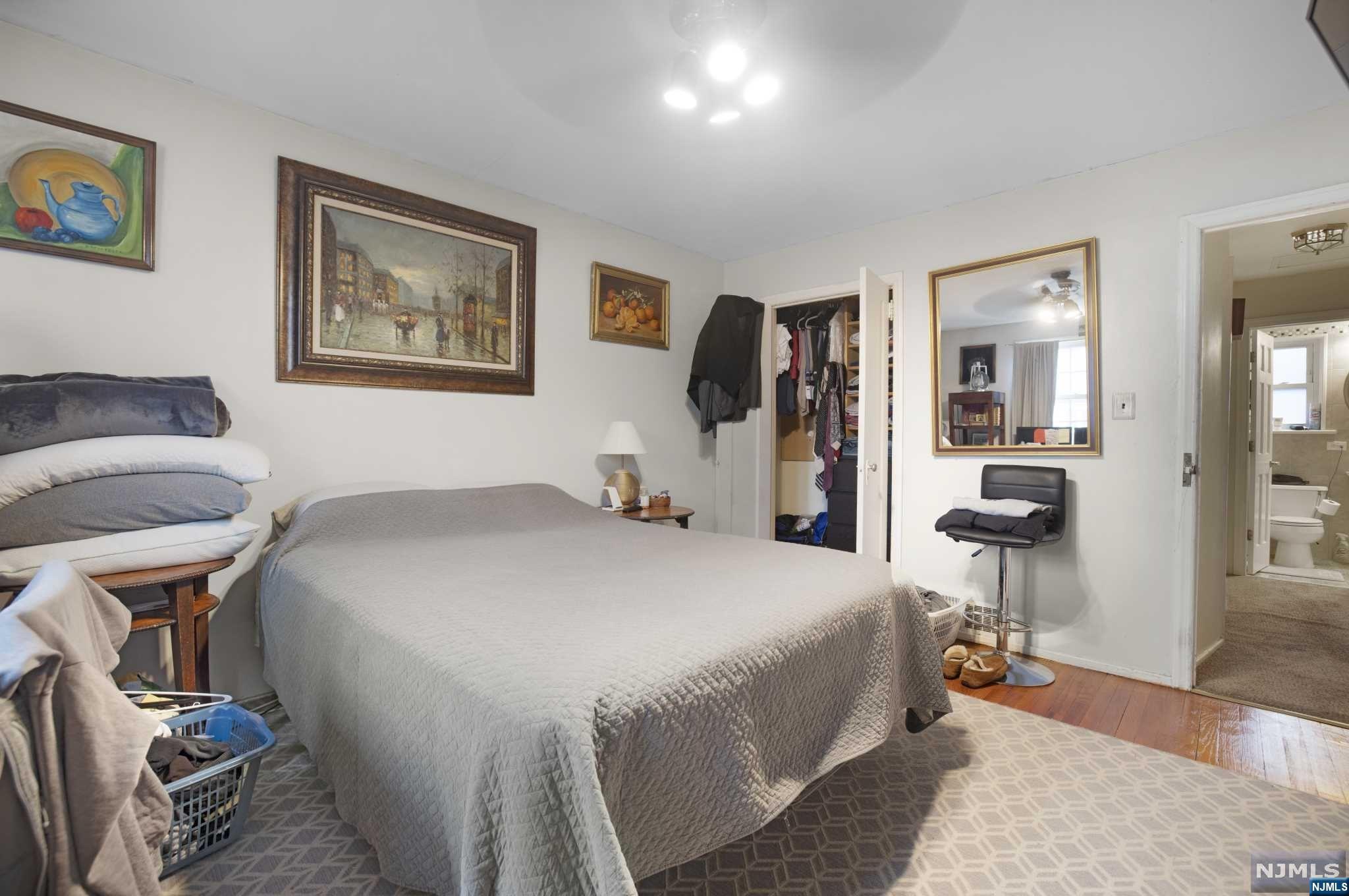 22 Parkside Lane