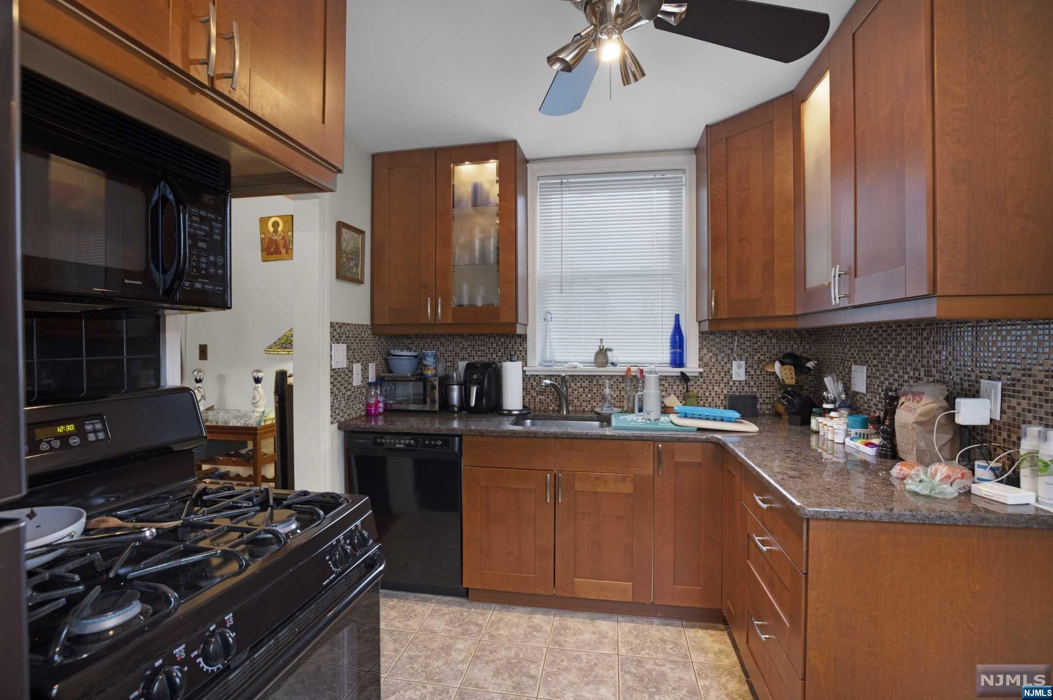 22 Parkside Lane
