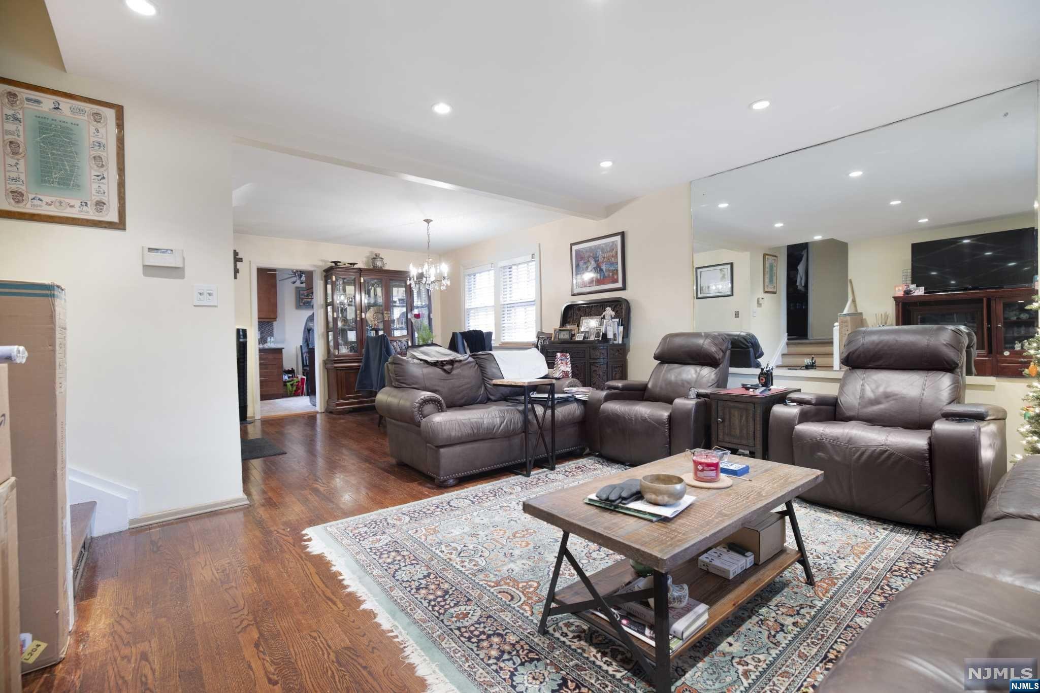 22 Parkside Lane
