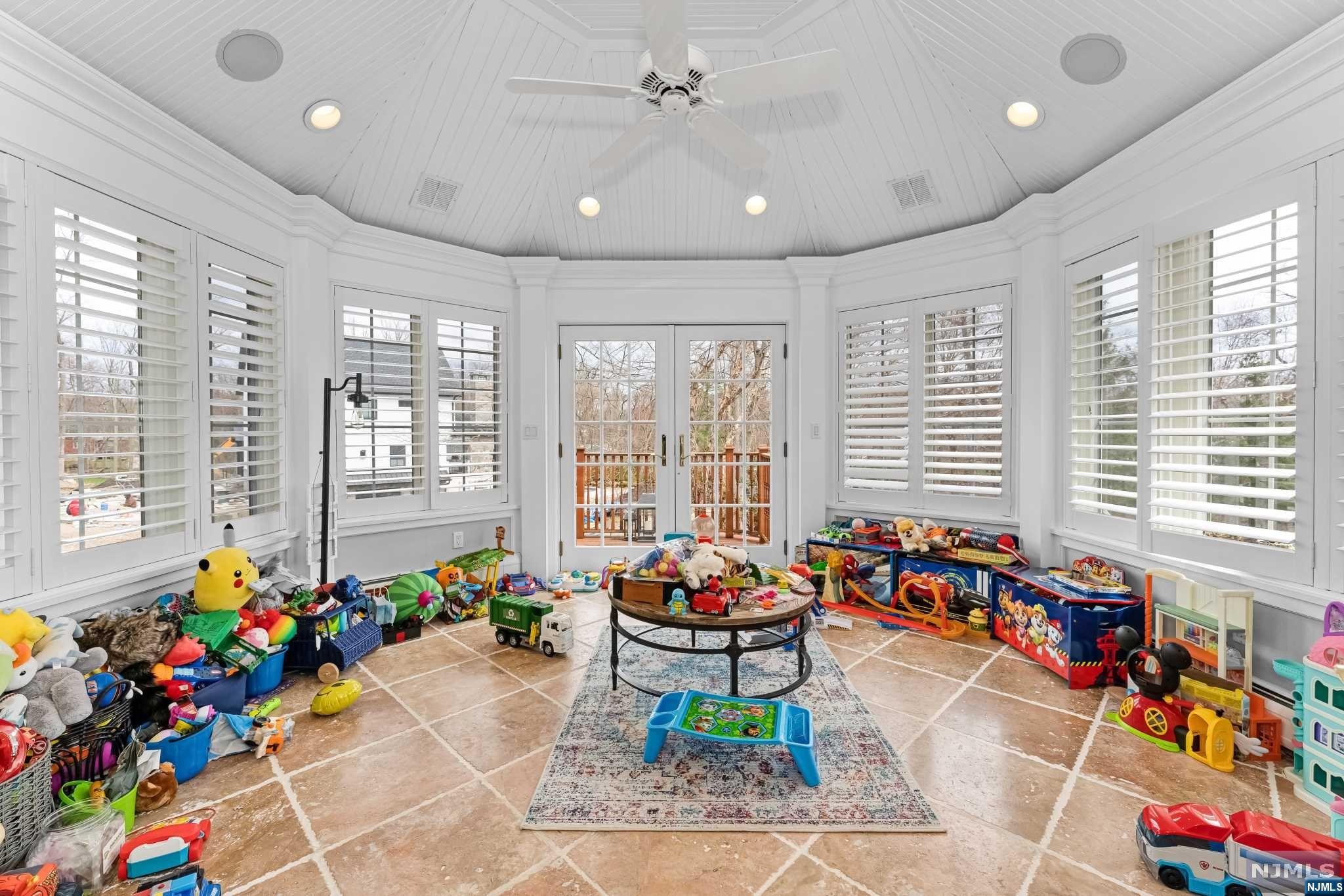 59 Tam O Shanter Drive