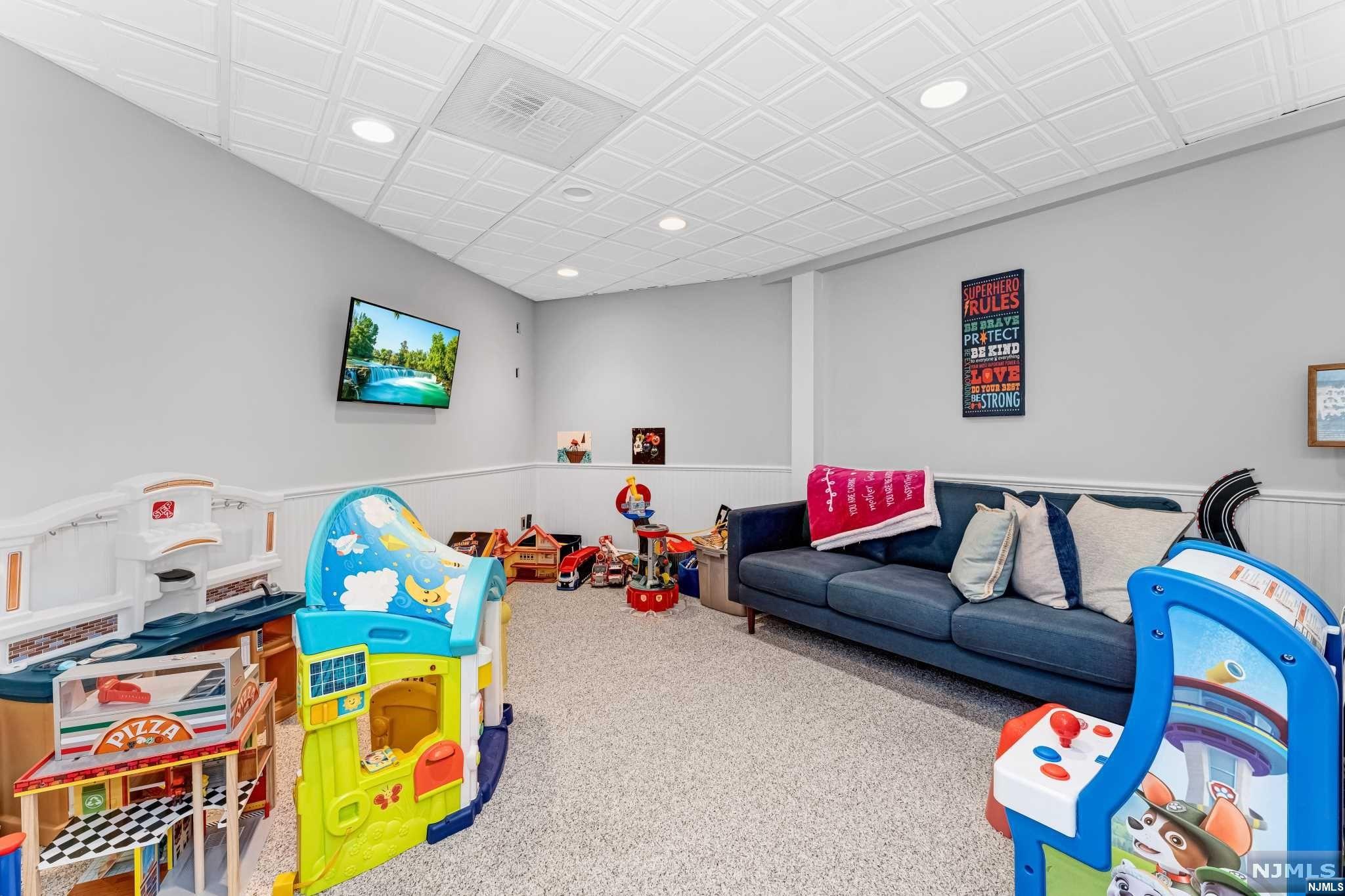 59 Tam O Shanter Drive