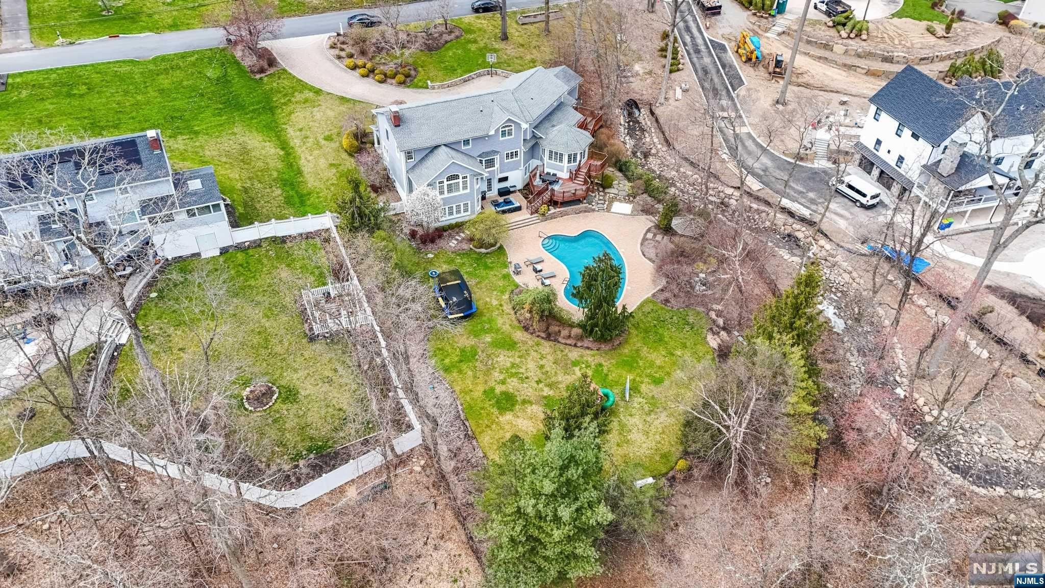 59 Tam O Shanter Drive