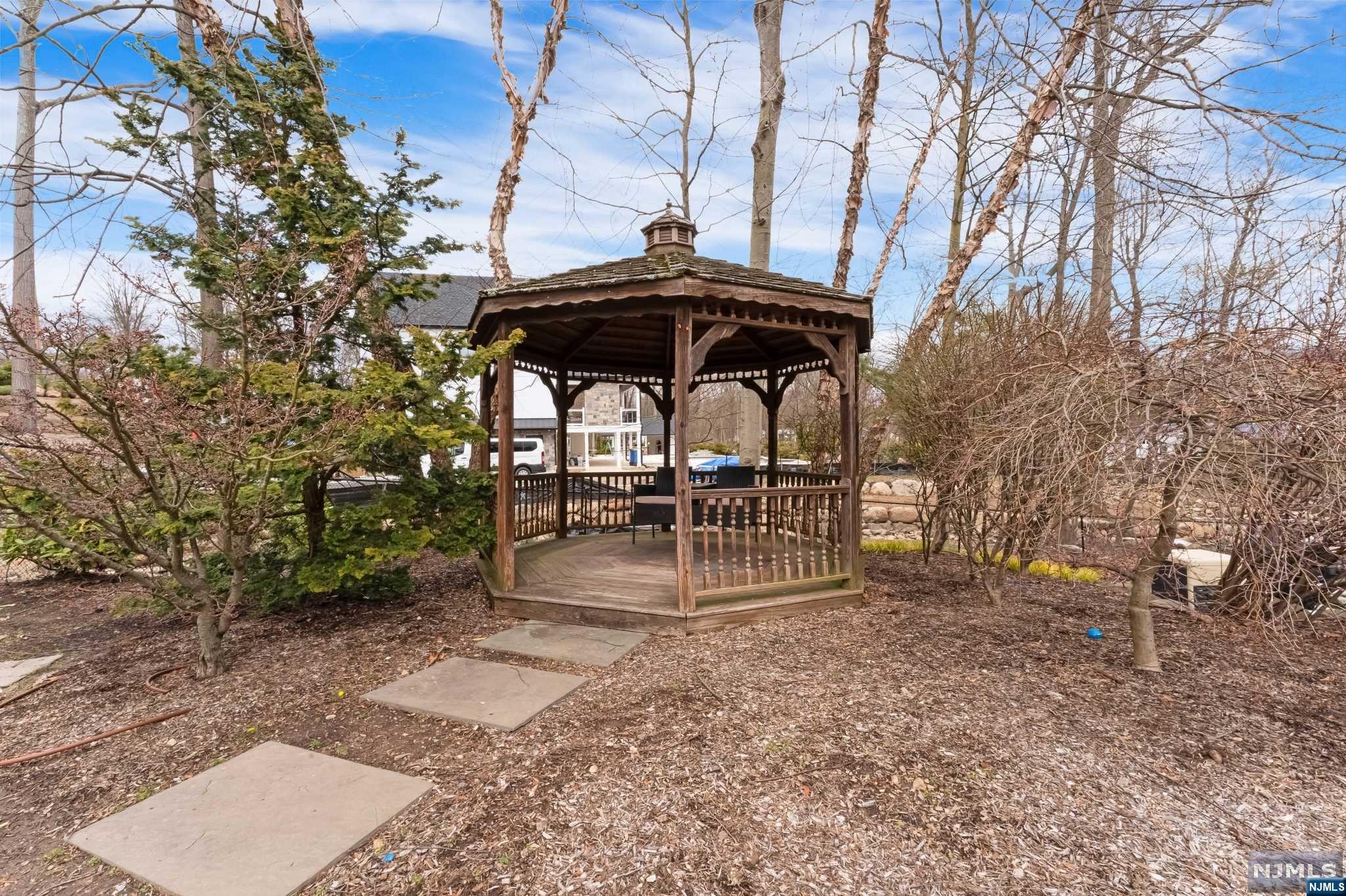 59 Tam O Shanter Drive