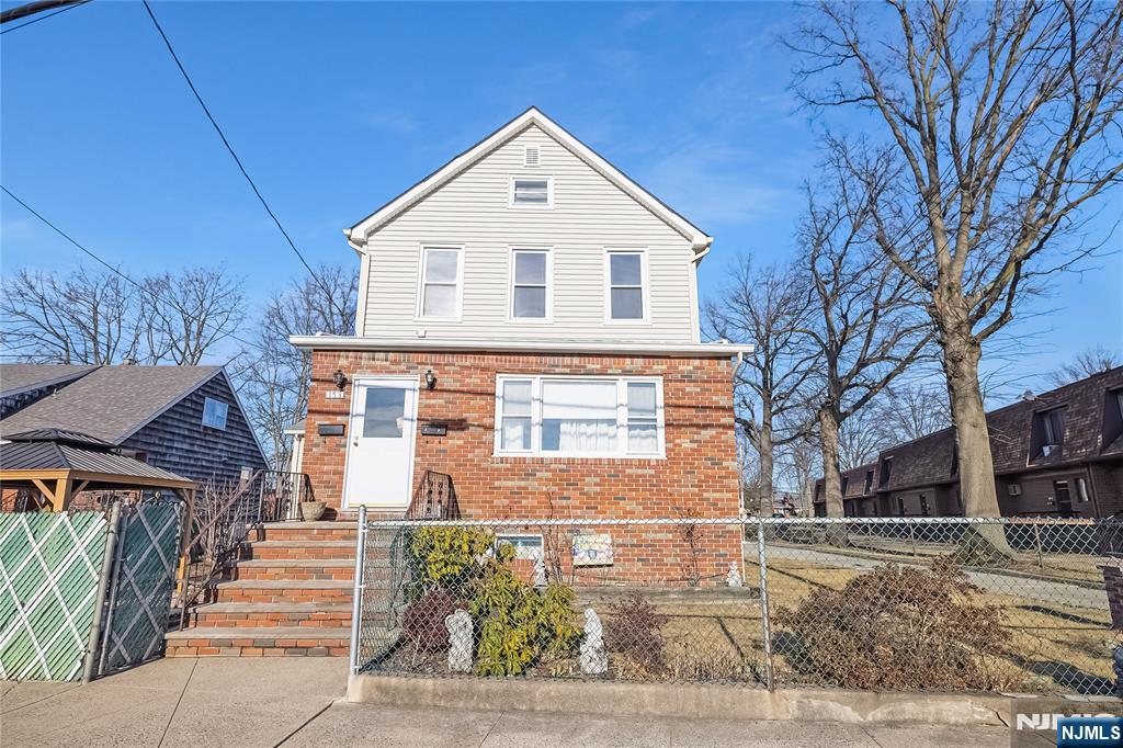 173 Bell Avenue