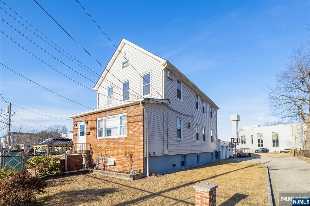 173 Bell Avenue