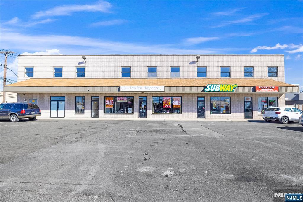 505 Mola Boulevard