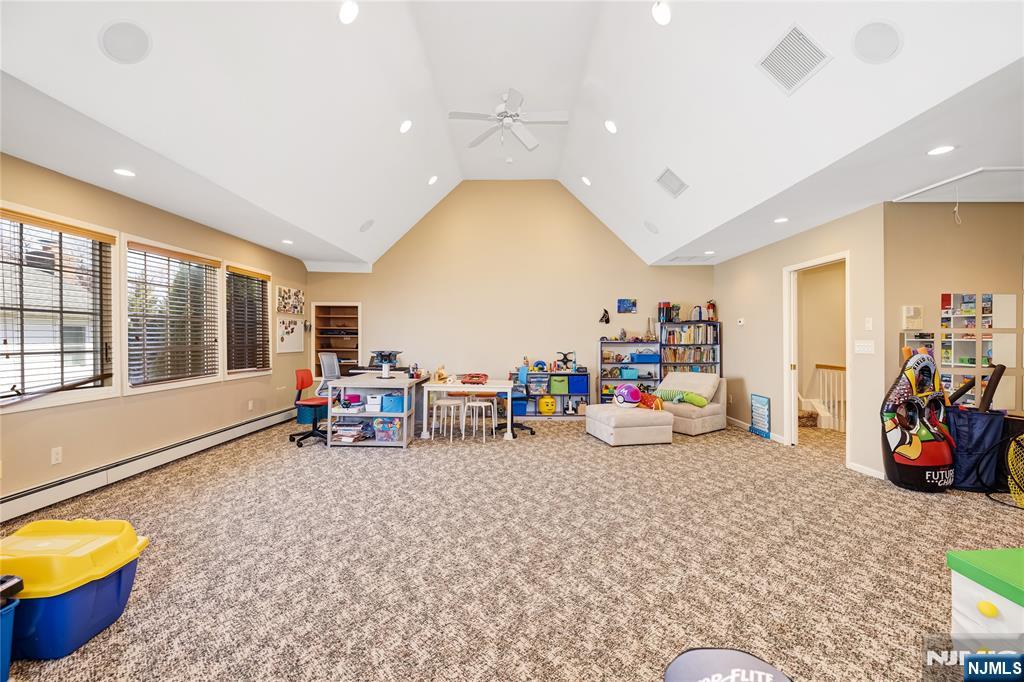 329 Dunham Place