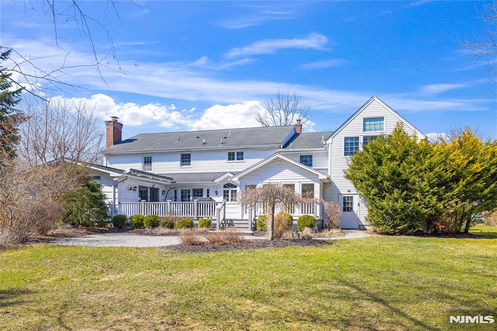 329 Dunham Place