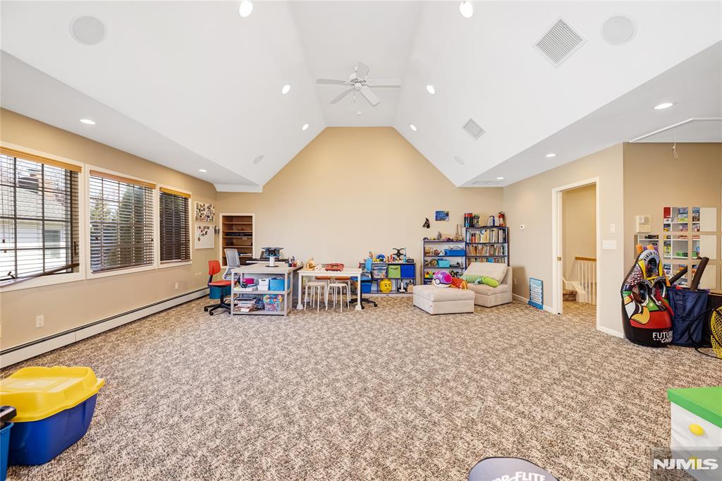 329 Dunham Place