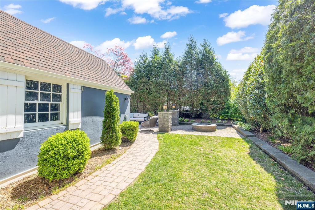700 Ackerman Avenue