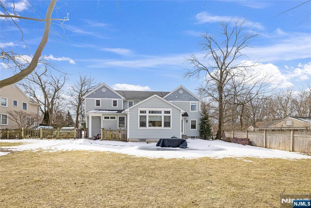 130 Starr Place