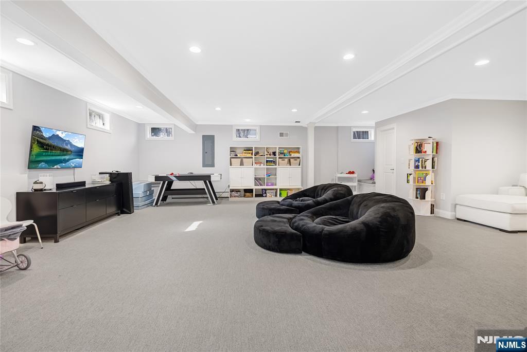 130 Starr Place