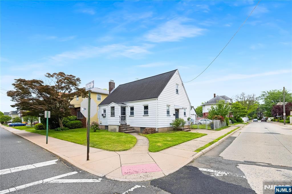 41 Hazelton Street