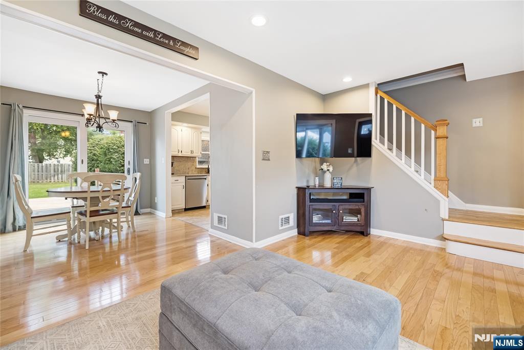 41 Oakley Way