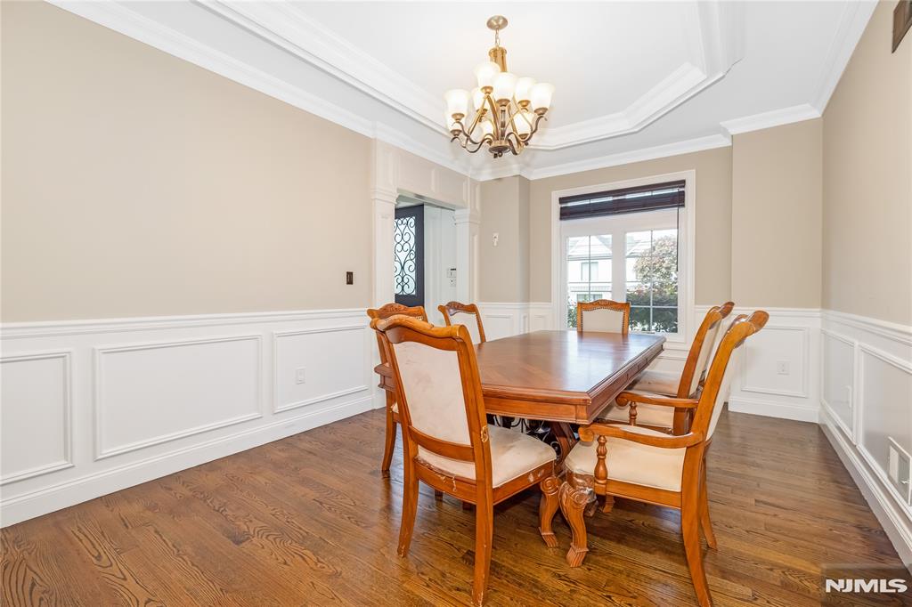 4 Holland Avenue