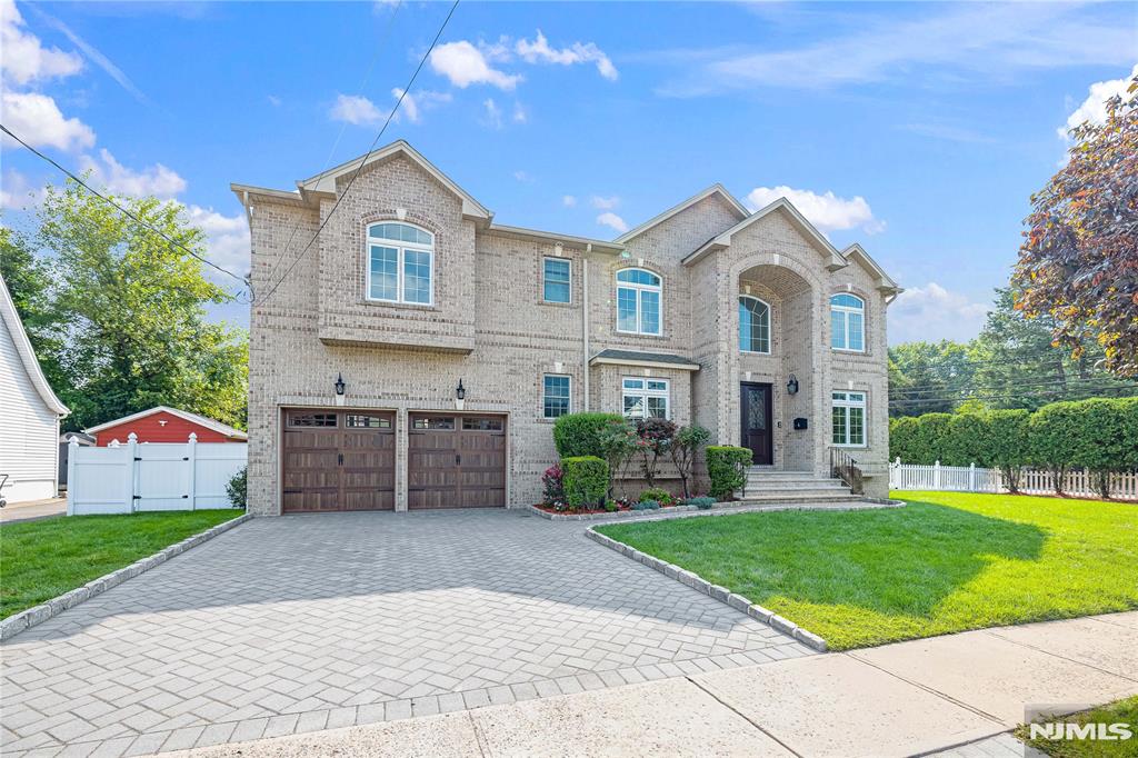 4 Holland Avenue
