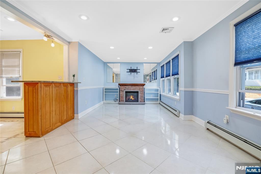 25 Smith Avenue B
