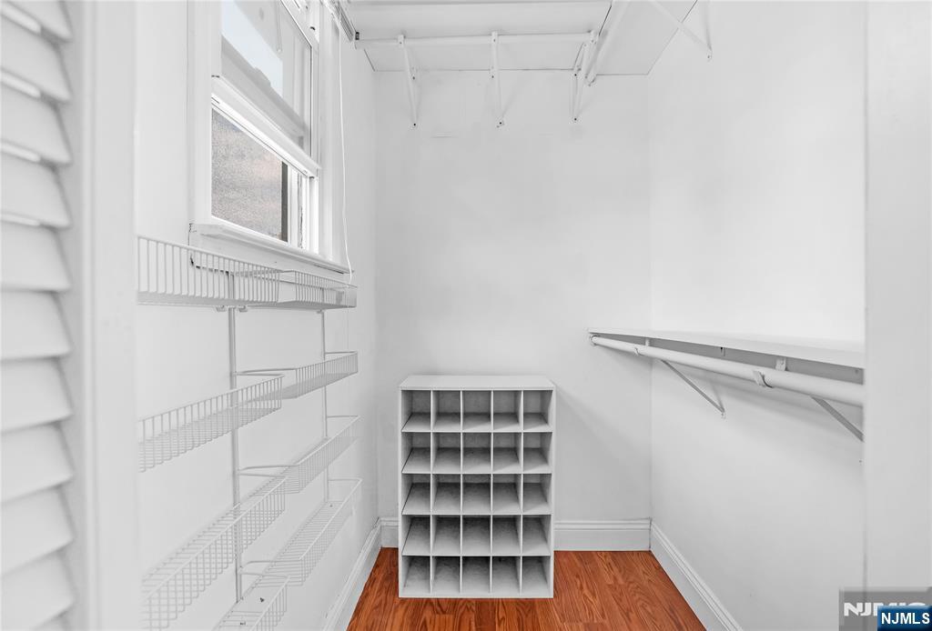 25 Smith Avenue B