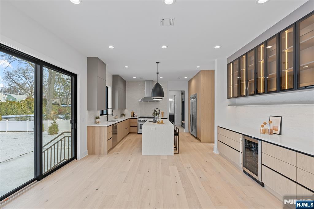 327 Harristown Road