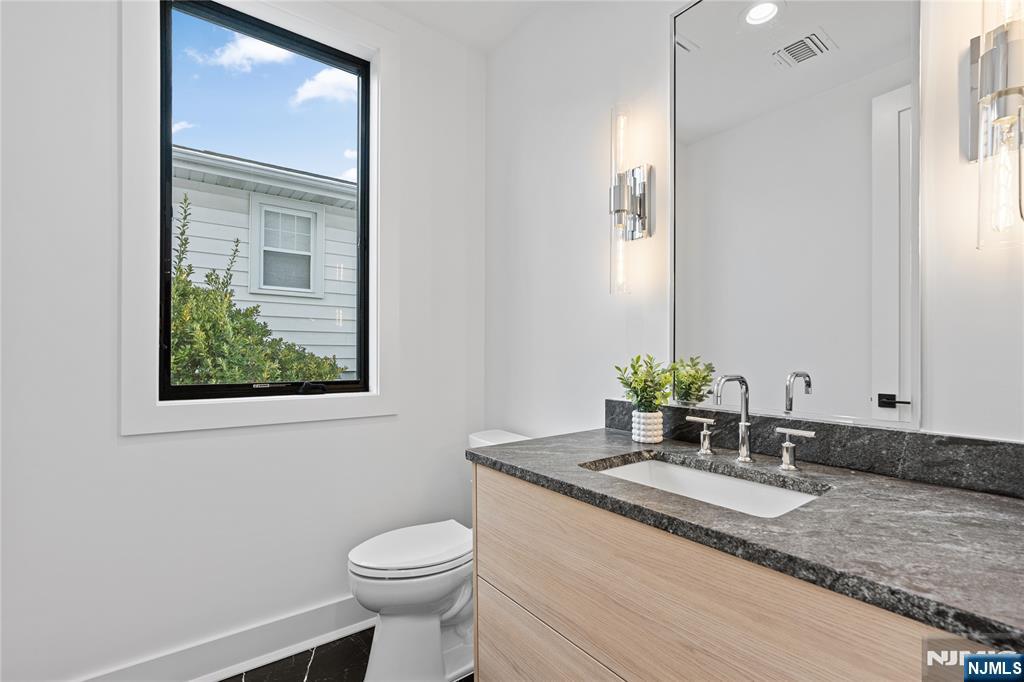 327 Harristown Road