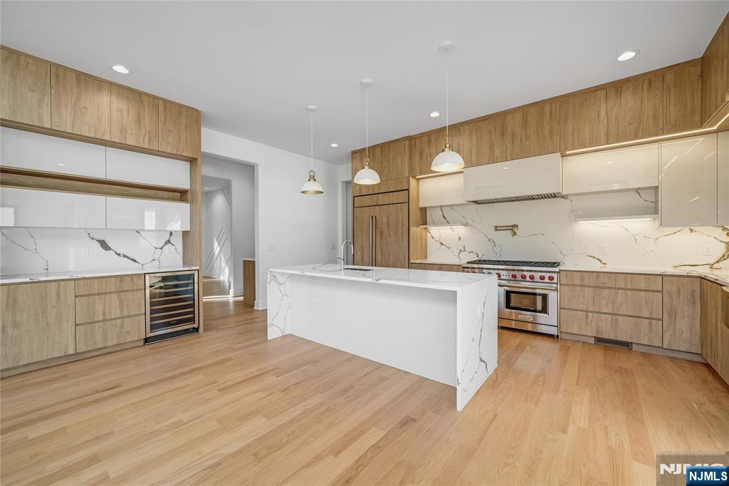 33 Oliver Road