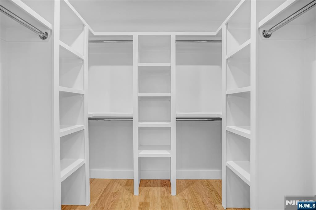 166 Forest Road