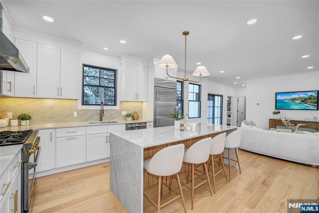 166 Forest Road