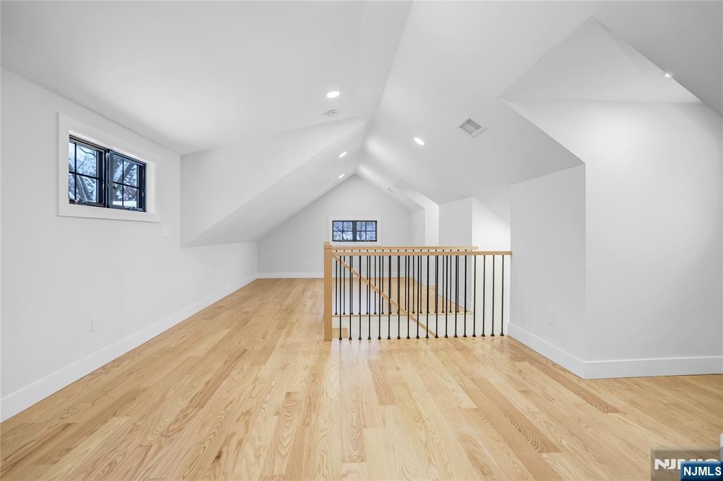 166 Forest Road