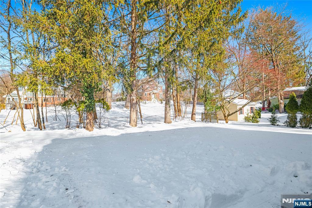 371 Gilbert Street 2