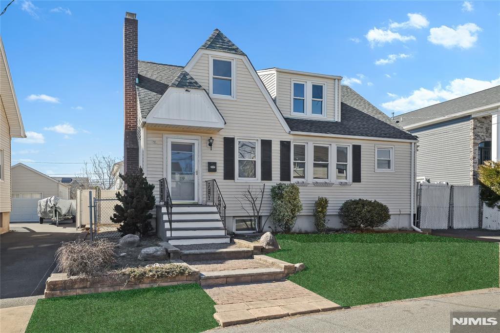 19 Woodward Street