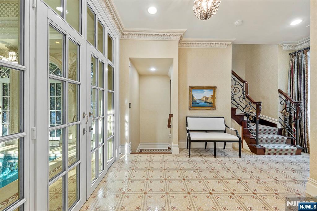 78 Roberts Road